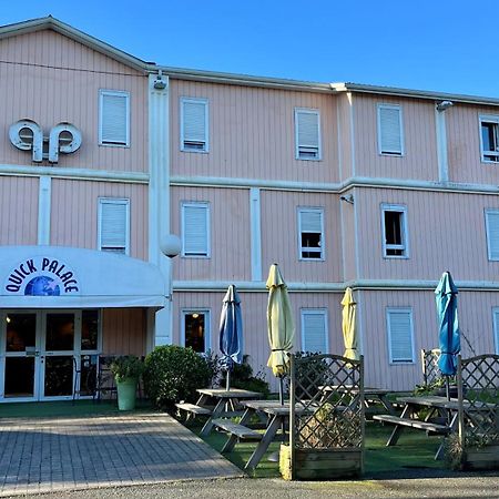 Quick Palace Anglet Bagian luar foto